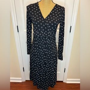 Old Navy Maternity Black and White Long Sleeve Dress size Small